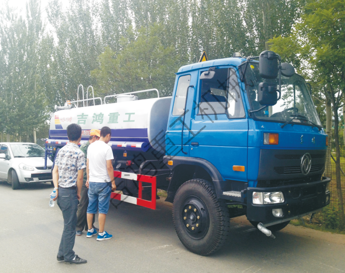 灑水車(chē)交貨圖
